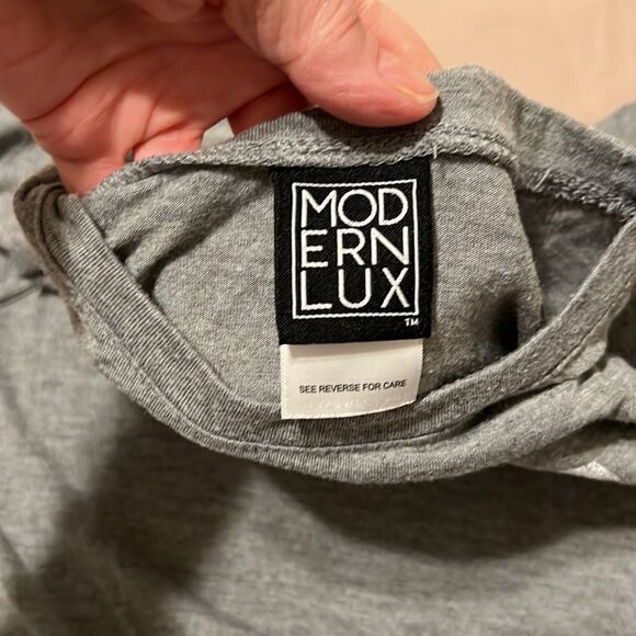 Modern lux size small distressed grey “I need a latte coffee” tie front top EUC - Picture 5 of 9